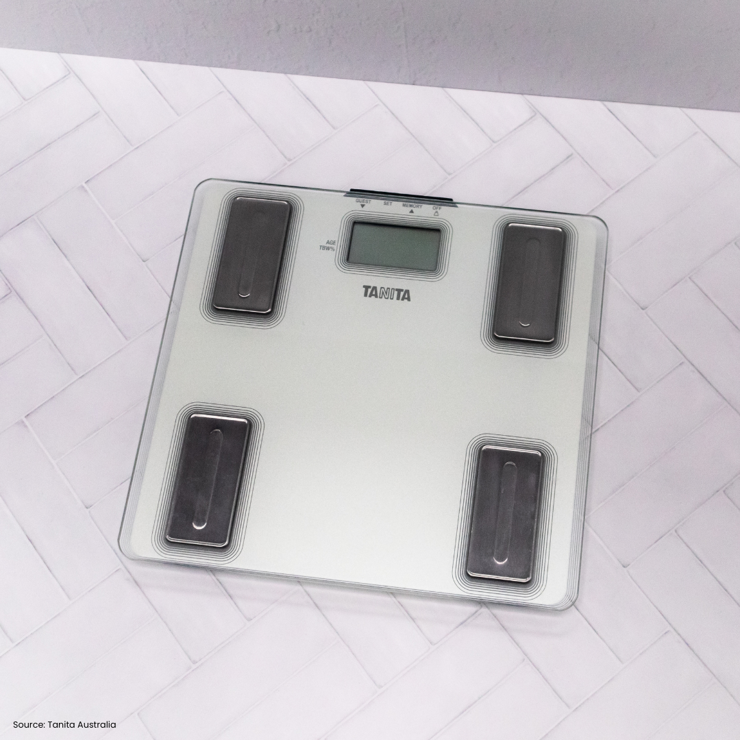 Tanita UM-040 Tempered Glass Body Fat & Hydration Monitor